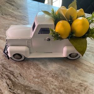 Farm house white truck with lemons decor